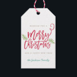 Modern Brush Script Bright Christmas Geschenk Tag Geschenkanhänger<br><div class="desc">Machen Sie eine atemberaubende Aussage in dieser Urlaubssaison mit diesem stilvollen personalisierten Hängeschild mit "Frohe Weihnachten" in einem Pinsel-Script-Schriftart. Verwenden Sie die Schaltfläche Anpassen für erweiterte Bearbeitungsoptionen. Für weitere Stücke in diesem Design kaufen Sie unseren Online-Shop!</div>