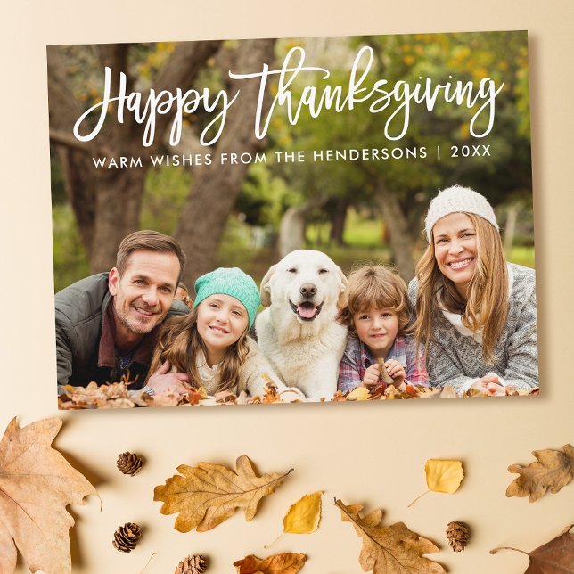 Modern Brush Script Happy Thanksgiving Foto Postkarte (Customize to change your personalized text size or text style.)