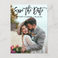 Modern Brush Script Save the Date Couple Foto B
