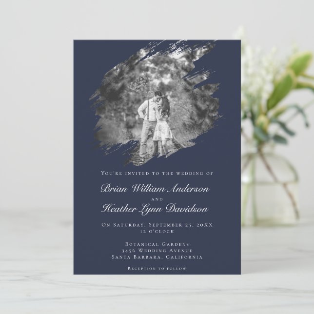 Modern Brushstroke Photo Wedding | Navy Blue Einladung (Stehend Vorderseite)