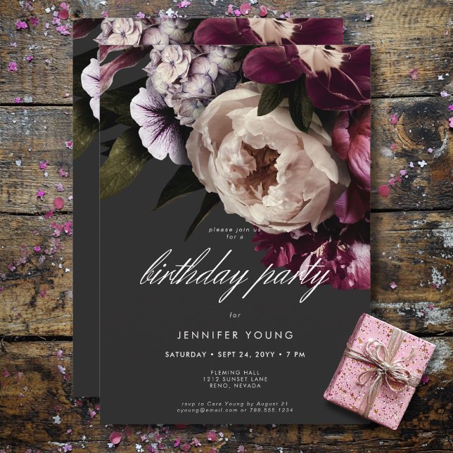 Modern Burgundy & Cream Peonies Black Birthday Einladung (Modern Burgundy & Cream Peonies Black Birthday Invitation)
