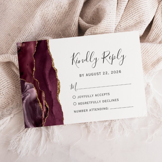 Modern Burgundy Gold Agate Wedding RSVP Card (Von Creator hochgeladen)