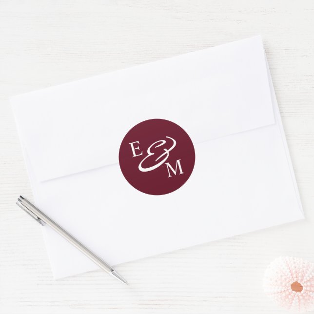 Modern Burgundy Initials Wedding  Runder Aufkleber (Umschlag)