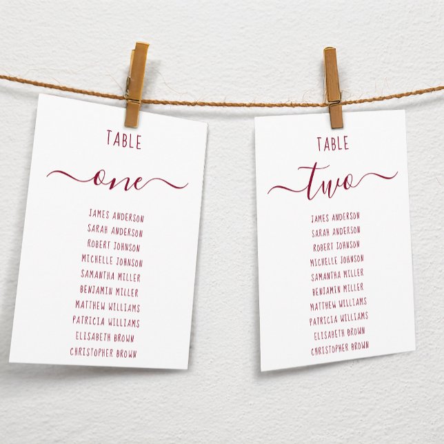 Modern Burgundy Script White Seating Chart Card (Von Creator hochgeladen)
