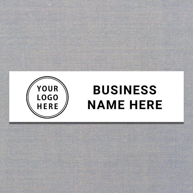 Modern-Business-Logo Namensschild (Von Creator hochgeladen)