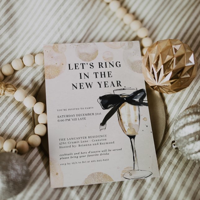 Modern Champagne Glass New Year’s Eve Party Einladung (Von Creator hochgeladen)
