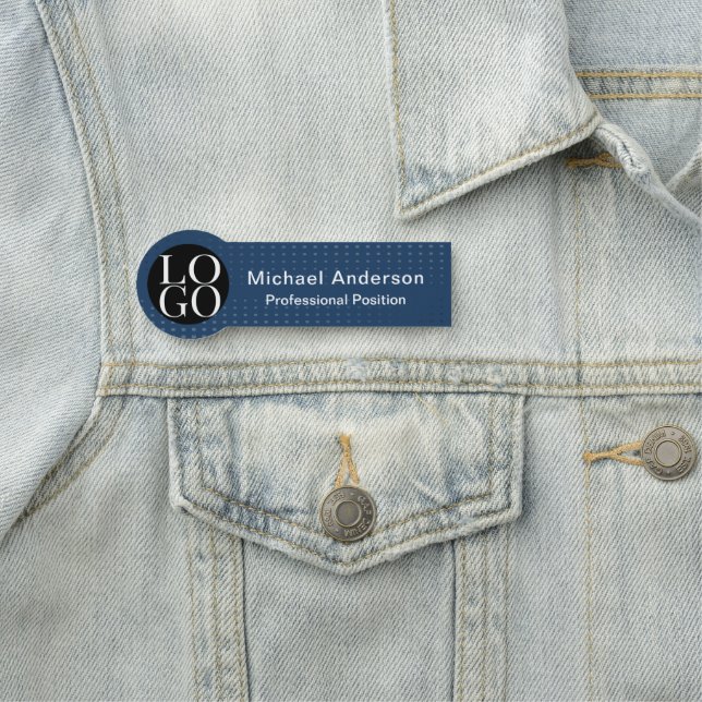 Modern Chic Business Logo Blue Namensschild (Beispiel)