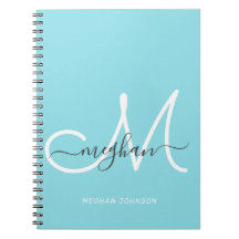 Modern Chic Light Blue White Script Mit Monogramm
