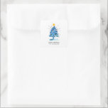 Modern Christmas Blue Watercolor Tree Quadratischer Aufkleber<br><div class="desc">Ein lustiger,  hellblauer Kiefernbaum mit farbigen Bauern. Handgemalt mit Aquarellfarbe,  oben mit einem hellgelben Stern.</div>