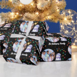 Modern Christmas Family Snowman Foto und Name Geschenkpapier<br><div class="desc">Lassen Sie sich mit einer spielerischen, persönlichen Touch mit diesem modernen Schneemannspapier verwöhnen! Individuell mit einem Foto und Namen für die ganze Familie, um ein herzliches Design zu schaffen, das perfekt für den Urlaub ist. Mit fröhlichen Schneemobildern und einem sauberen, modernen Layout macht dieses Packpapier Ihre Geschenke unter dem Weihnachtsbaum...</div>