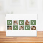 Modern Collage Foto & Happy Vathers Day Gift<br><div class="desc">Ein modernes Collage Foto ist eine kreative Art, jemanden zu feiern und zu ehren, der in deinem Leben etwas Besonderes ist, wie deinen Vater, am Vatertag. Es geht darum, verschiedene Fotos zu kompilieren und sie visuell ansprechend zusammenzufügen, um eine zusammenhängende und sinnvolle Komposition zu schaffen. Um ein modernes Collage Foto...</div>