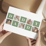 Modern Collage Foto & Happy Vathers Day Gift Postkarte<br><div class="desc">Ein modernes Collage Foto ist eine kreative Art, jemanden zu feiern und zu ehren, der in deinem Leben etwas Besonderes ist, wie deinen Vater, am Vatertag. Es geht darum, verschiedene Fotos zu kompilieren und sie visuell ansprechend zusammenzufügen, um eine zusammenhängende und sinnvolle Komposition zu schaffen. Um ein modernes Collage Foto...</div>