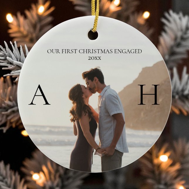 Modern Couple 2 Photo First Christmas Engaged Keramik Ornament (Modern Couple 2 Photo First Christmas Engaged Ceramic Ornament)