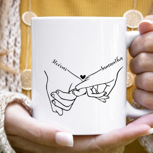 Modern Couple Holding Händchen Individuelle Name H Kaffeetasse