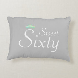 Modern Crown Sweet Sixty on Silver Gray Dekokissen
