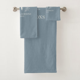 Modern Dusty Blue Elegante Monogram Badhandtuch Set