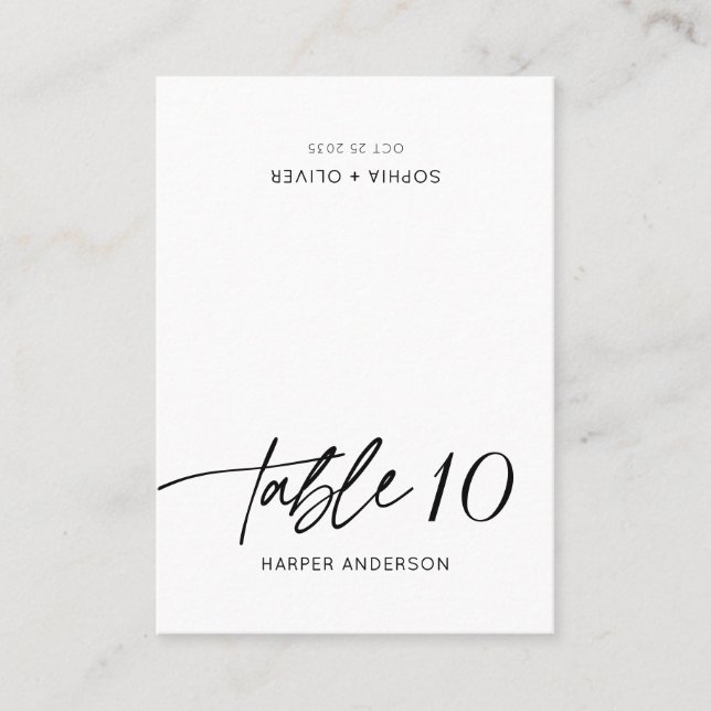 Modern Elegant Calligraphy Script Wedding Guest Platzkarte (Vorderseite)