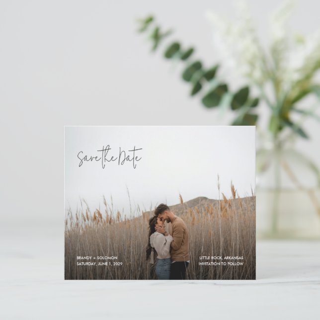 Modern Elegant Photo Budget Wedding Save the Date (Stehend Vorderseite)