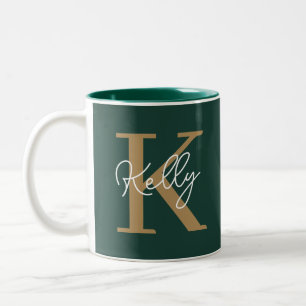 Modern Emerald Green Gold Monogram Script Zweifarbige Tasse