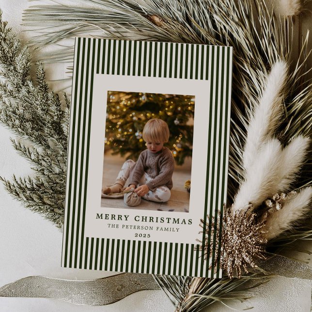 Modern Evergreen Pinstriche Weihnachten Familie Fo (Von Creator hochgeladen)