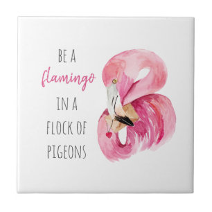 Modern exotischer, rosafarbener Flamingo mit Zitat Fliese