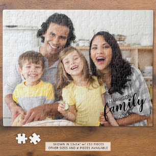 Modern Family Foto Schwarzer Skriptname und Datum