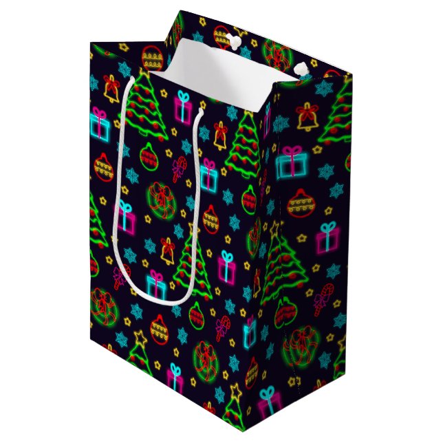 Modern farbenfrohe Neonlichter Weihnachten Mittlere Geschenktüte (Vorderseite Schrägansicht)