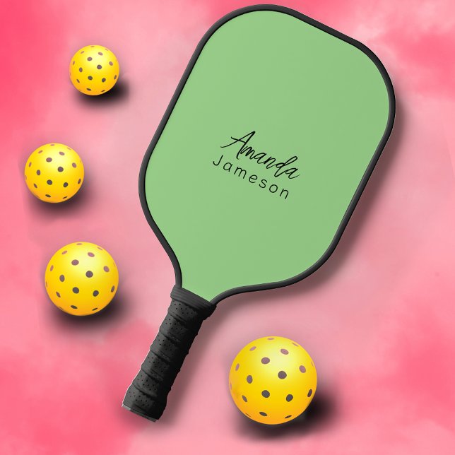 Modern Feminine Green Monogram Pickleball Schläger (Von Creator hochgeladen)
