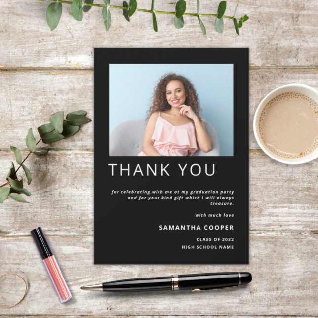 Modern Foto 2022 Abschluss Black Danke (Von Creator hochgeladen)