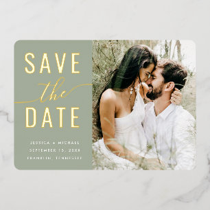 Modern Foto Sage Green Script Save the Date Gold Folieneinladung