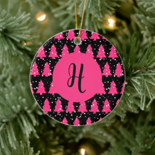 Modern Fuchsia & Black Christmas Tree Monogram Ce Keramik Ornament