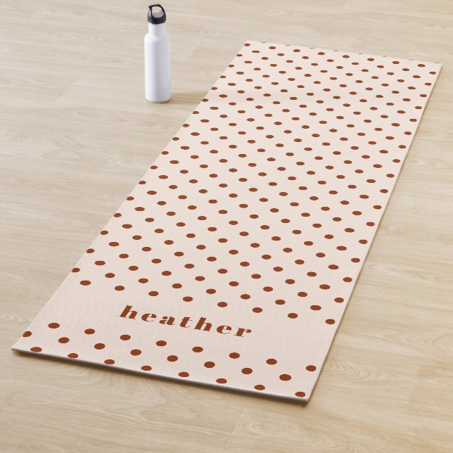 Modern Fun Terracotta Polka Dots Name Yogamatte (Beispiel)
