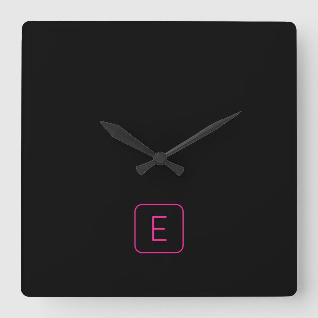 Modern gestyltes Anfangsmonogramm | Rosa und Schwa Quadratische Wanduhr (Vorderseite)