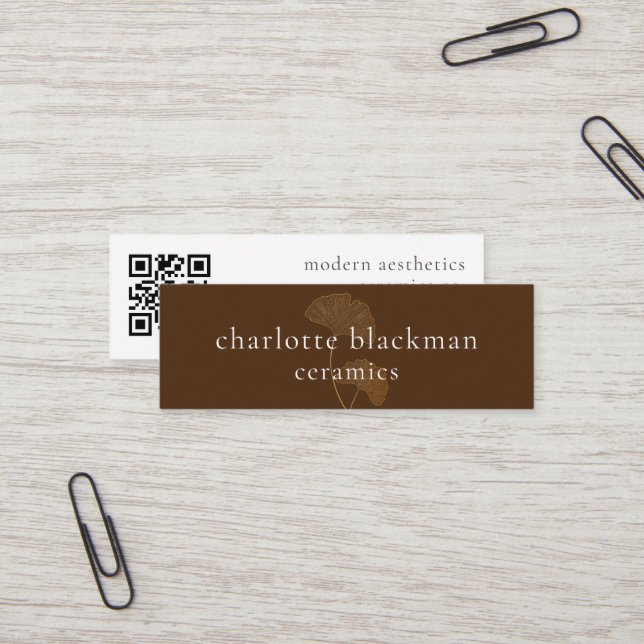 Modern Gingko Leaf QR Code Mini Brown Biz Card Visitenkarte (Vorderseite/Rückseite Beispiel)
