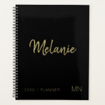 Modern Gold Black Elegant Monogram 2023 Planer<br><div class="desc">Fügen Sie Ihre Monogramm-Initialen, Name und Jahr zu diesem eleganten Gold und schwarz 2023 Planer.</div>