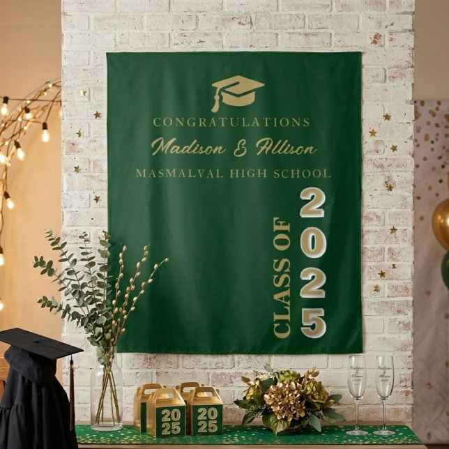 Modern Gold Script Emerald Green Twin Abschluss Wandteppich (Von Creator hochgeladen)