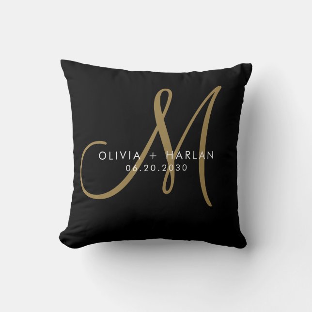 Modern Gold White Monogram Black Wedding Keepake Kissen (Vorderseite)