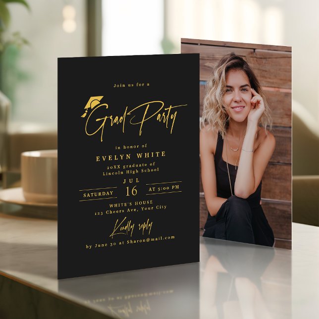 Modern Grad Cap Signature Script Simple Graduation Einladung (Modern Grad Cap Signature Script Simple Graduation Invitation)