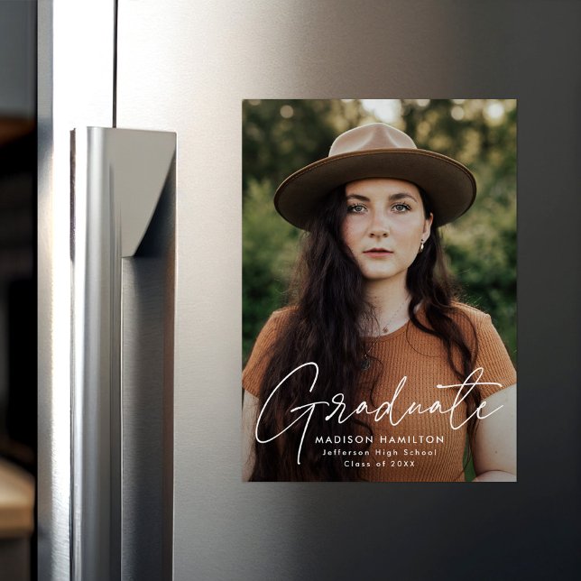 Modern Graduate White Script Foto Magneteinladung (Von Creator hochgeladen)