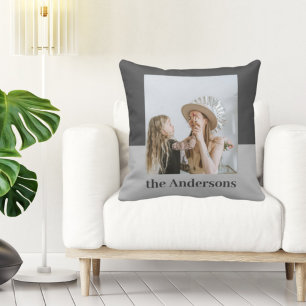 Modern Grau Foto Familienname Geschenk Kissen