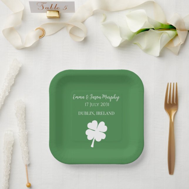 Modern Green Irish Vierblättriges Kleeblatt Weddin Pappteller (Hochzeit)