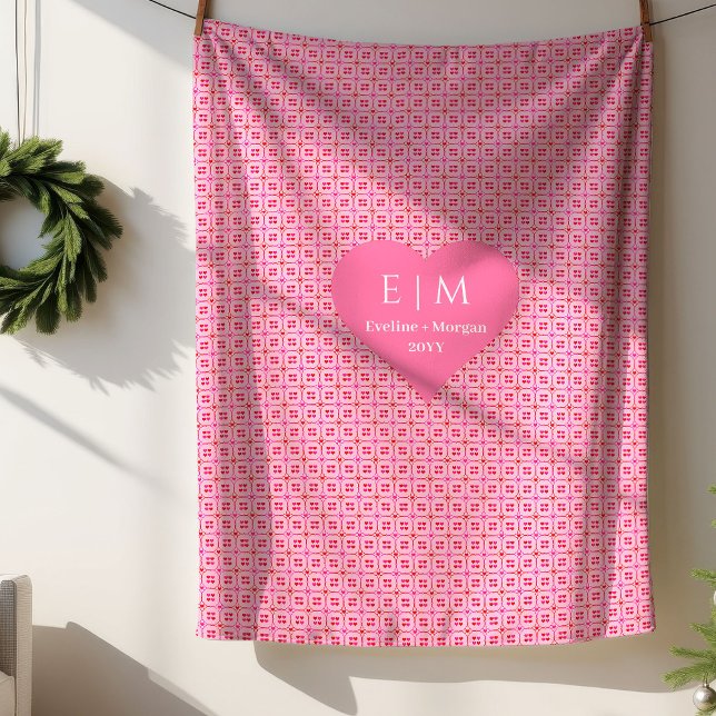 Modern Hearts I Love You Personalized Valentine  Sherpadecke (Modern Hearts I Love You Personalized Valentine Sherpa Blanket)