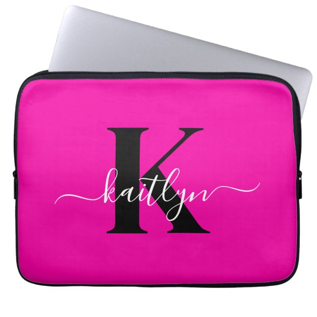 Modern Hot Pink Black Script Monogram Laptopschutzhülle (Vorderseite)