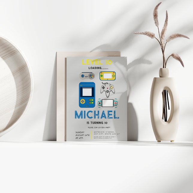 Modern level 10 Video Game Birthday Party  Einladung (Von Creator hochgeladen)