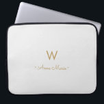 Modern Light Gray Gold Script Monogram Laptopschutzhülle<br><div class="desc">Ein modernes,  elegantes Monogramm-Design mit handgeschriebener,  minimalistischer Schrifttyp und serifenloser Blocktypografie auf elegantem hellgrauen Hintergrund. Das Monogramm und der Name können leicht personalisiert werden.</div>