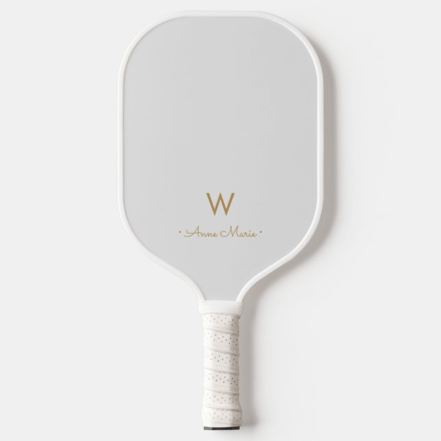 Modern Light Gray Gold Script Monogram Pickleball Schläger (Vorderseite)