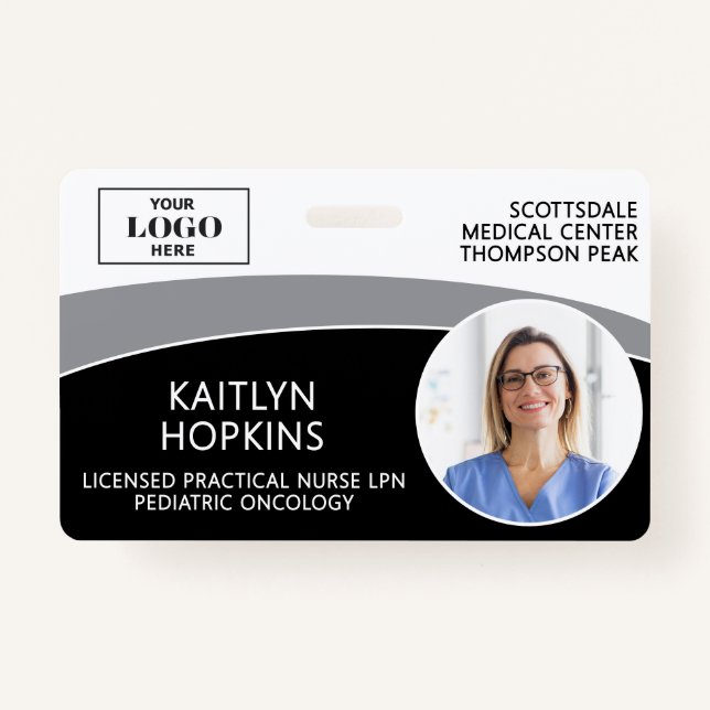 Modern Logo Photo ID Barcode Nurse Name Ausweis (Vorderseite)
