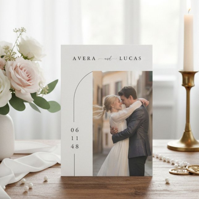 Modern Minimal Wedding Invitation with Photo (Créateur téléchargé)