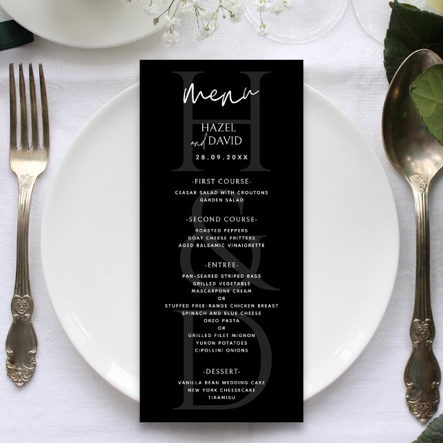Modern Minimalist Black and White Monogram Wedding Menükarte (Modern minimalist black and white monogram menu adds a sleek, elegant touch to reception tables.)