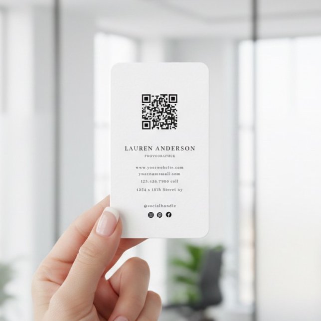 Modern Minimalist Business Card with QR Code  Visitenkarte (Von Creator hochgeladen)